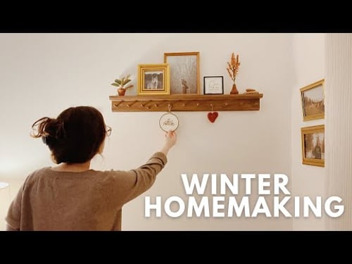 Cozy Winter Homemaking in a Townhouse Rental
