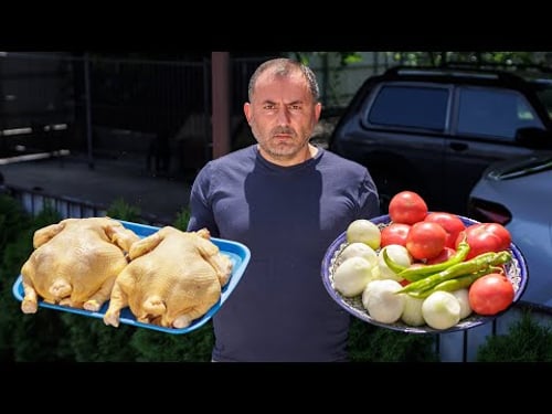 DELICIOUS CHICKEN DISH with VEGETABLES.