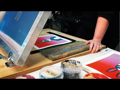 How to screen print multicolour posters with hinge clamps - full course