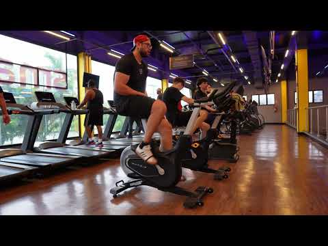 Como escolher a Bike de Spinning ideal para transformar sua casa num Ginásio