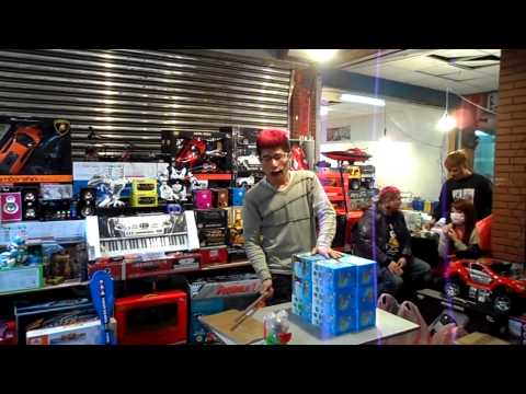 有名的「叫賣達人」葉昇峻,102.1.27於迪化街