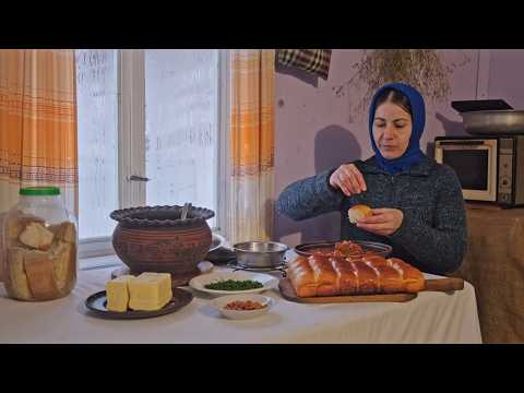 When Snow Closes the Roads — Borscht, Work, and Carpathian Mountain Life Today