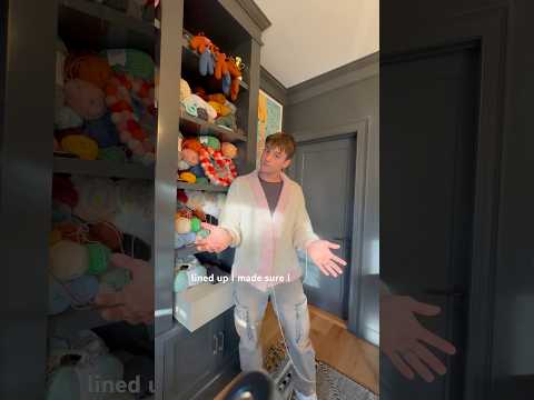 KNOTTY LIST DAY 3: Making a cardigan for Sharon Stone