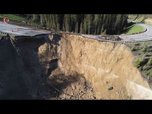 MOST DANGEROUS LANDSLIDES CAUGHT ON CAMERA | Extreme Natural Disasters