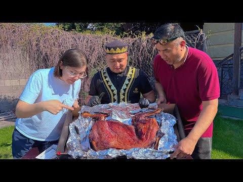 НАШУМЕВШИЙ БЕШБАРМАК ПО КАЗАХСКИЙ, ЗАПЕЧЕННЫЙ БАРАШЕК ОТ QAZAQGRILL, МНОГО МЯСА НЕ БЫВАЕТ