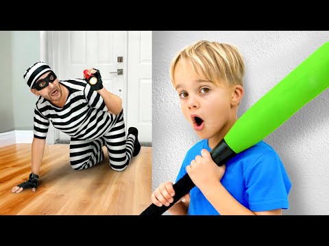 Chris stays Home Alone - Story for Kids