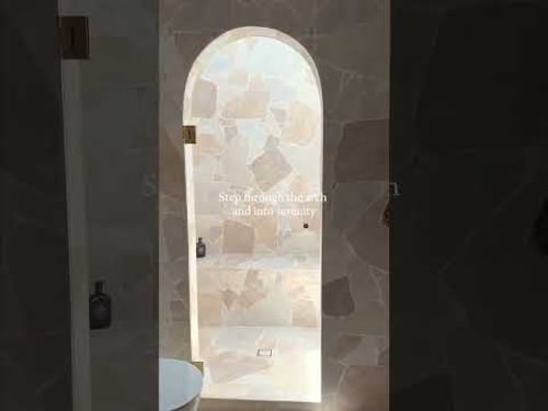 A moment for these gorgeous tiles because WOW ✨ Crazy pave is a great way to achieve a look with