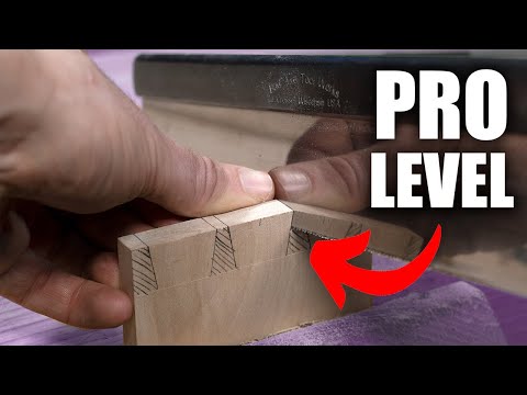 How To Use a Saw (The Correct Method)