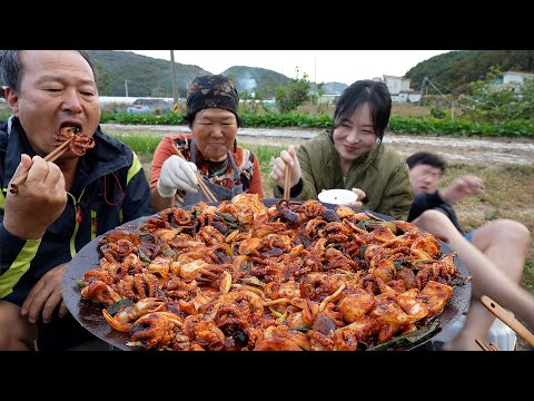 Stir-fried cuttlefish and webfoot octopus that we caught ourselves - Mukbang eating show