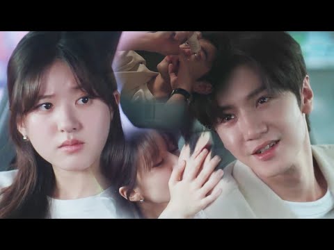 Duan Jiaxu worked late to pick up Sang Zhi for work. Sang Zhi felt very distressed and kissed him~