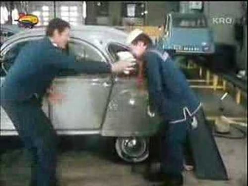 Peppi en Kokki als automonteur 2/2