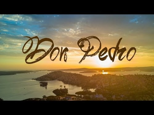 Summertime Boating on Don Pedro Lake