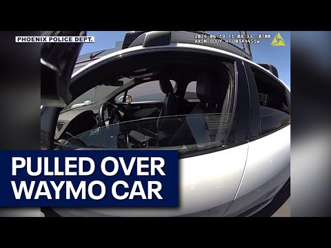 Driverless Waymo pulled over by Phoenix Police