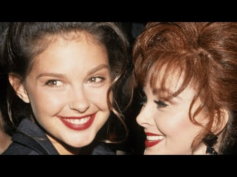 Disturbing Details Found In Naomi Judd's Autopsy Report