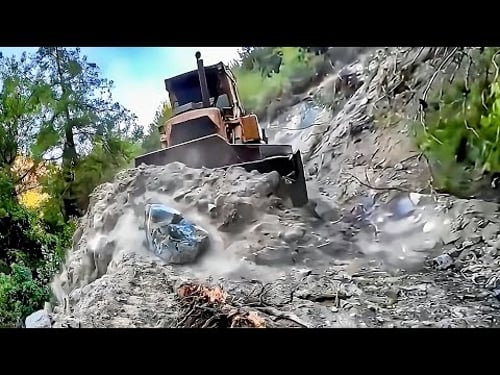 BULLDOZER"DEN Yüksek BÖLGEDE Yeni YOL Yapımı (HIGH AND DANGEROUS) New episode from CAT D7G #komatsu