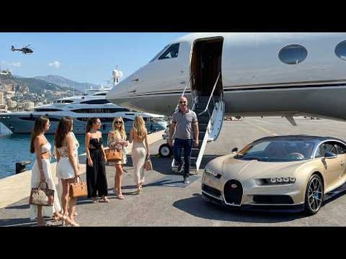 How Billionaires Spend a Normal Weekend