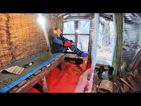 Woman Built a Reed Hut on Her Own and Lives there