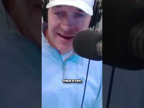 Why Do Your Fingers Look the Same Length When Curled But Different When Straight?