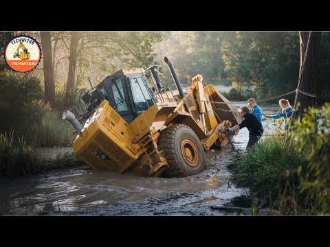 Idiots On Excavators Will Shock You And Unacceptable Mistakes With Heavy Equipment #42
