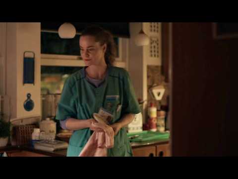 2025最新7.6高分佳作,真实、沉静又水到渠成,却拍出了多少中年人心里的痛!【光影】