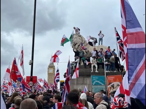 Carols, Culture & Tommy Robinson's Conversion. Gavin Ashenden & the Clash of Religious Civilisations