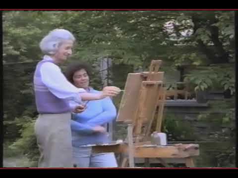 She Paints Flowers With "Microscope Eyes"