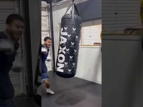 Rolly Romero putting in work and sharpening the tools with David Morrell ⚔️🥊
