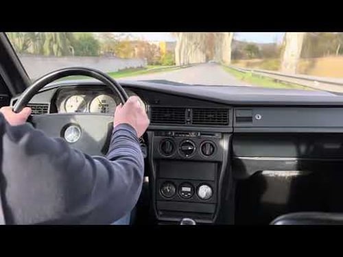 1988 Mercedes 190e 2.3-16 Driving (Interior view)
