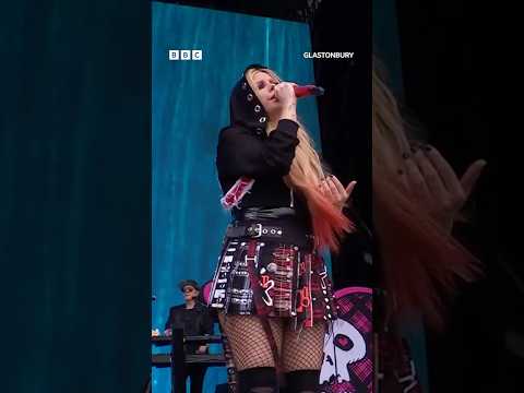 @AvrilLavigne always understood us. #ImWithYou #2024 #Glastonbury #LetGo #AvrilLavigne