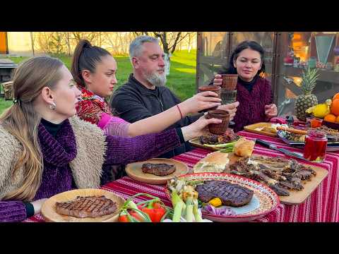 Wow! Juicy Marbled Steaks with Vegetables from the Oven