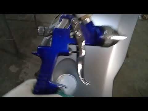 Как покрасить серебром авто ,дешёвым краскапультом, без яблок и полос