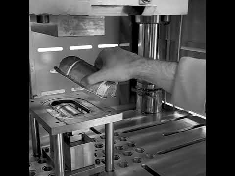 Star Wars x Judith Leiber R2D2