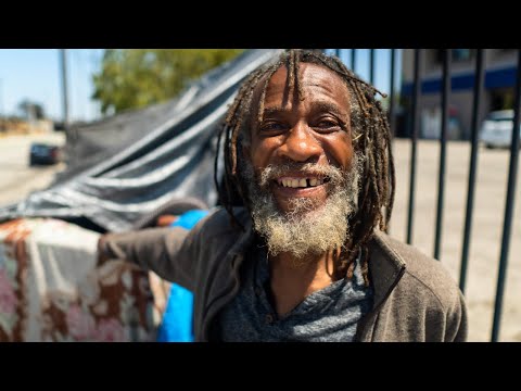 Los Angeles Homeless Man talks Rats and Police Sweeps