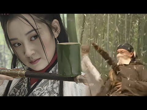 2025 new action movie! Kung fu girl slays enemies with one sword strike!