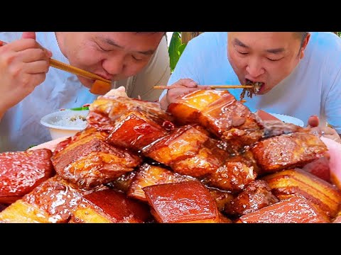 I picked some dried broad beans from the field and my second brother went home to cook ”Braised Po