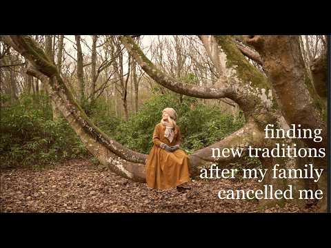 Finding new traditions after my family estrangement ⌘ Decorating the Cottage for the Festive Season