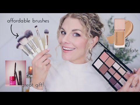 21 Brushes & New Makeup Updates