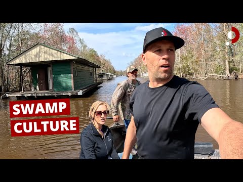 Inside Off-Grid Houseboat Life - Camp in Louisiana Swamp ๐บ๐ธ