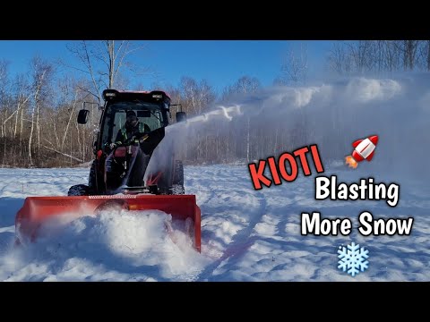 FINALLY SOME FOOTAGE OF THE KIOTI TRACTOR WITH FRONT-MOUNT SNOWBLOWER 🚀 ❄️ 🔥