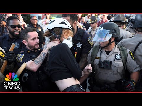 WATCH: Protesters Clash With Officers Outside ICE Broadview facility in Chicago | Kristi Noem N18G