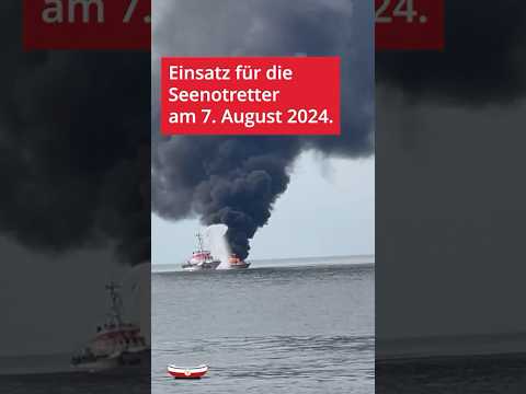 Feuer auf Marineboot vor Warnemünde