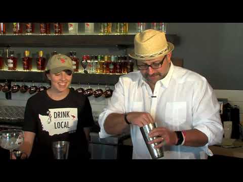 "Honest Portuguese" Gin and Tonic Drink / Refreshing Portuguese Drink.