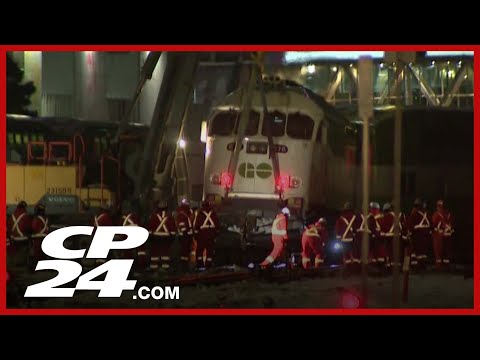 Derailed GO train removed from tracks, service disruptions continue