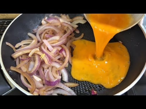 Do you have onions and eggs at home? The easiest and tastiest time-saving recipe!