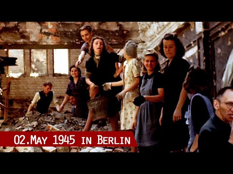 Befreiung Berlins 1945 - Trümmerfrauen helfen beim Wiederaufbau der Hauptstadt