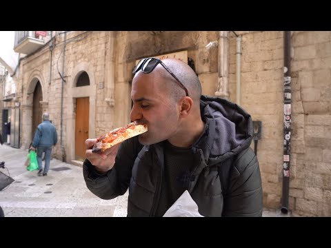 Italian Food in BARI - FOCACCIA + ITALIAN SASHIMI + Italian street food tour in Bari, Italy