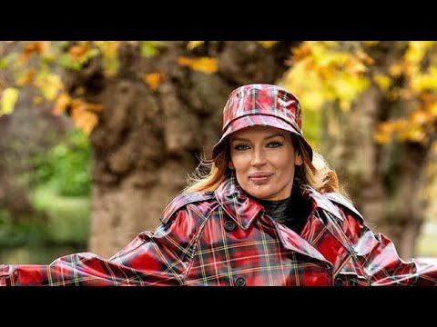 Most outdoor rubber raincoat ideas for ladies/ rainy season/ with beautiful ladies@hometvraincoat