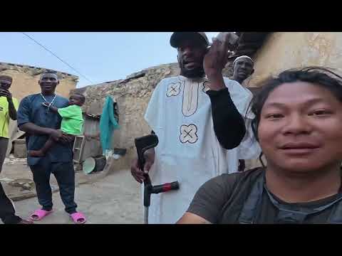 摩旅非洲三万四千公里就为了打卡这个鬣狗人