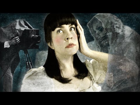 The 19th-Century Spirit Photography Grift