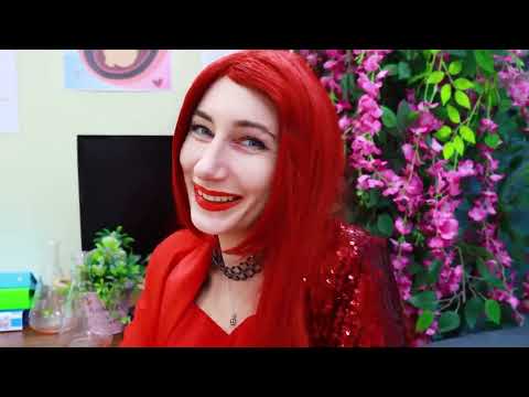 PREGNANT VAMPIRE | PREGNANT PARENTING LIFEHACKS AND GADGETS BY CRAFTY HYPE